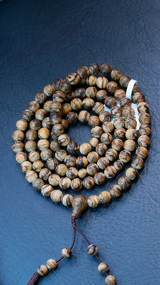 沉香手串0.6*108达拉干多圈15克+