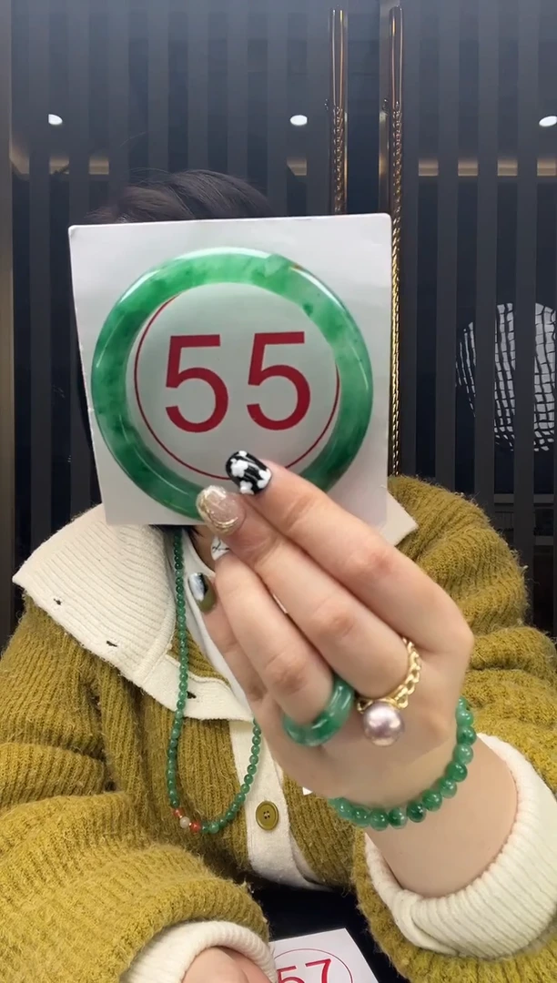 未镶嵌手镯石英质玉18