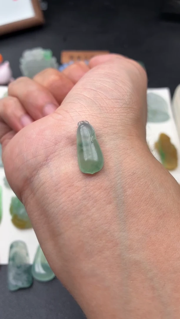 未镶嵌定制翡翠翡翠
