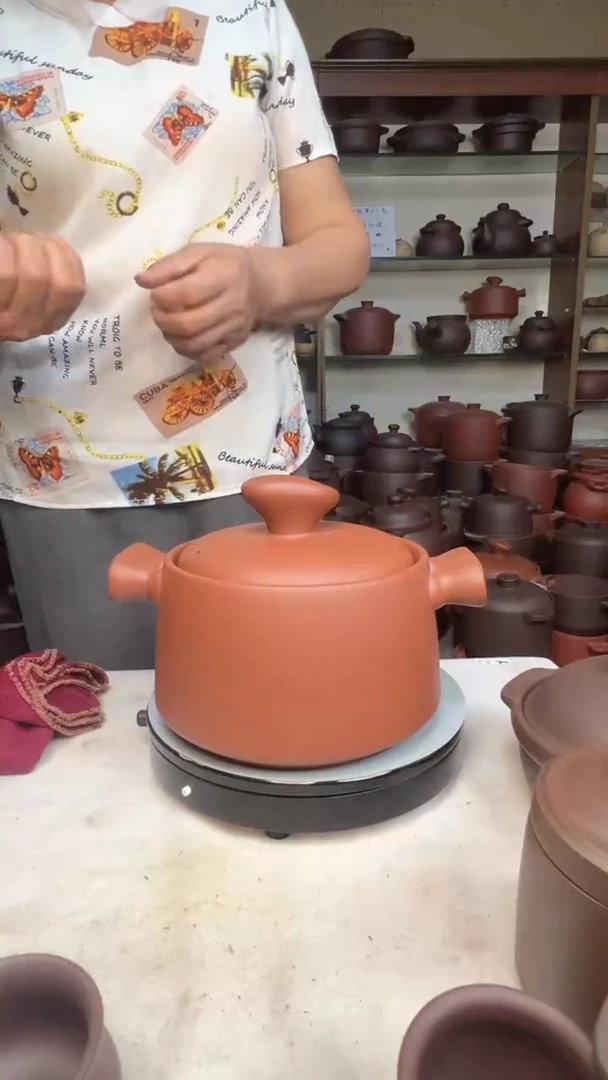 宜兴紫砂3升元宝款朱泥983