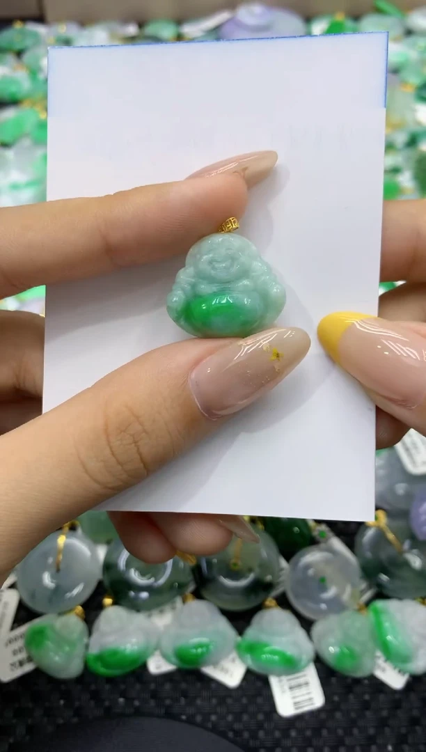 颈饰18K金镶嵌翡翠天然缅甸翡翠A货