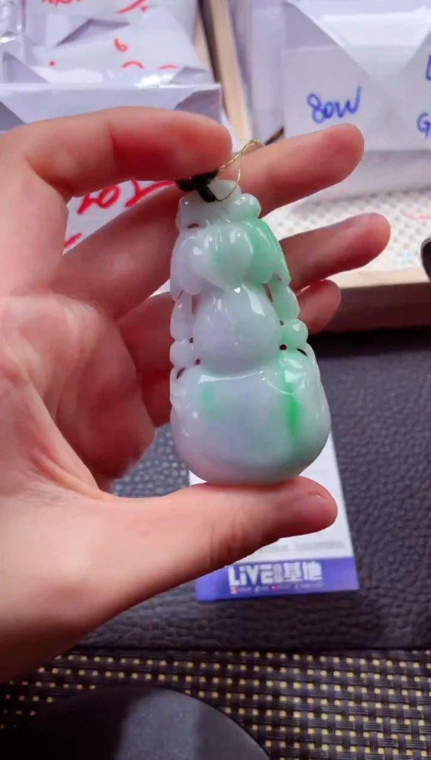 未镶嵌挂件翡翠000888