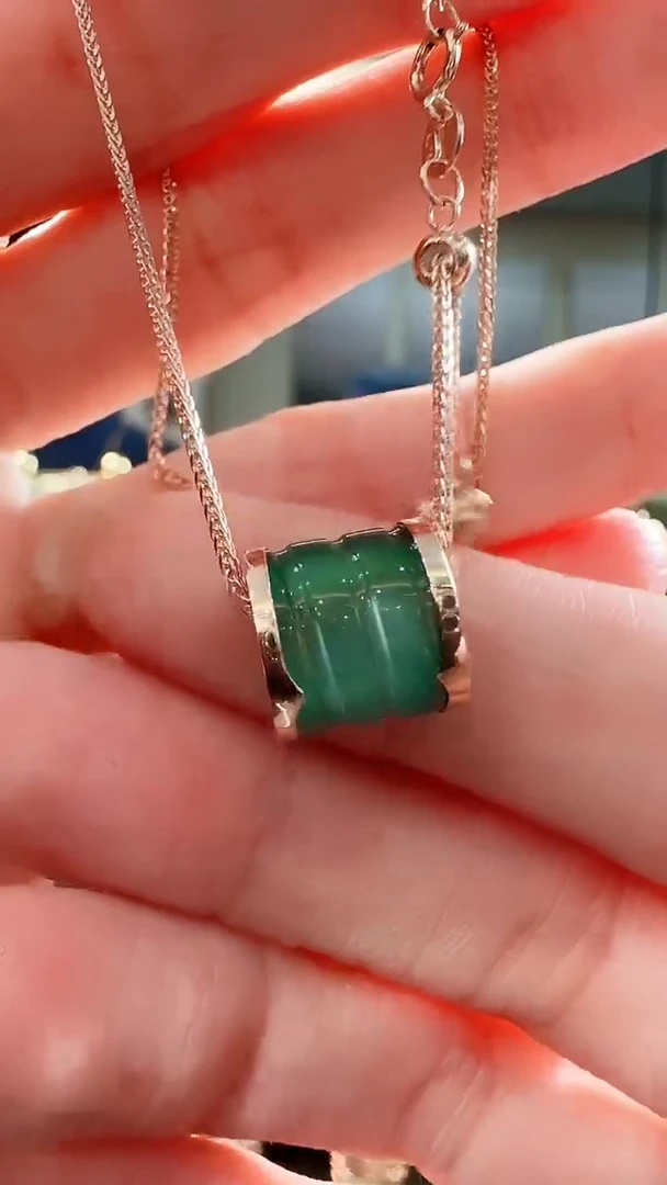 玛瑙/玉髓吊坠(不含链)18K金镶嵌18K金路路通吊坠