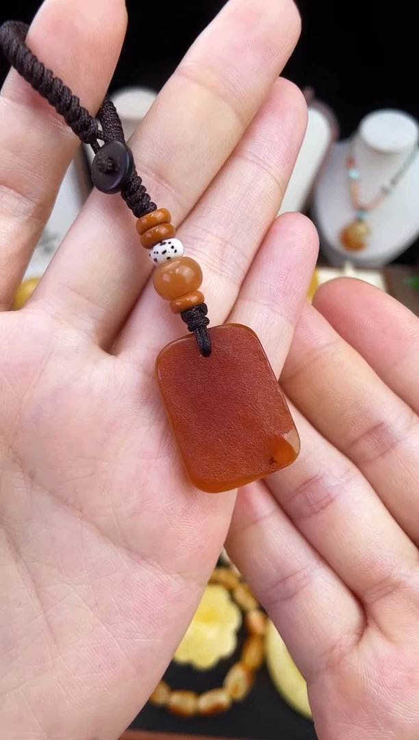 琥珀未镶嵌珠宝奇石柒月