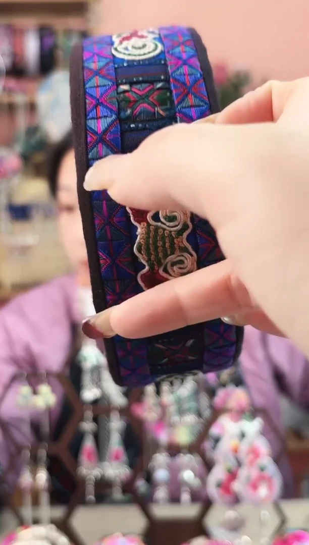 艺枝独秀老绣饰品62