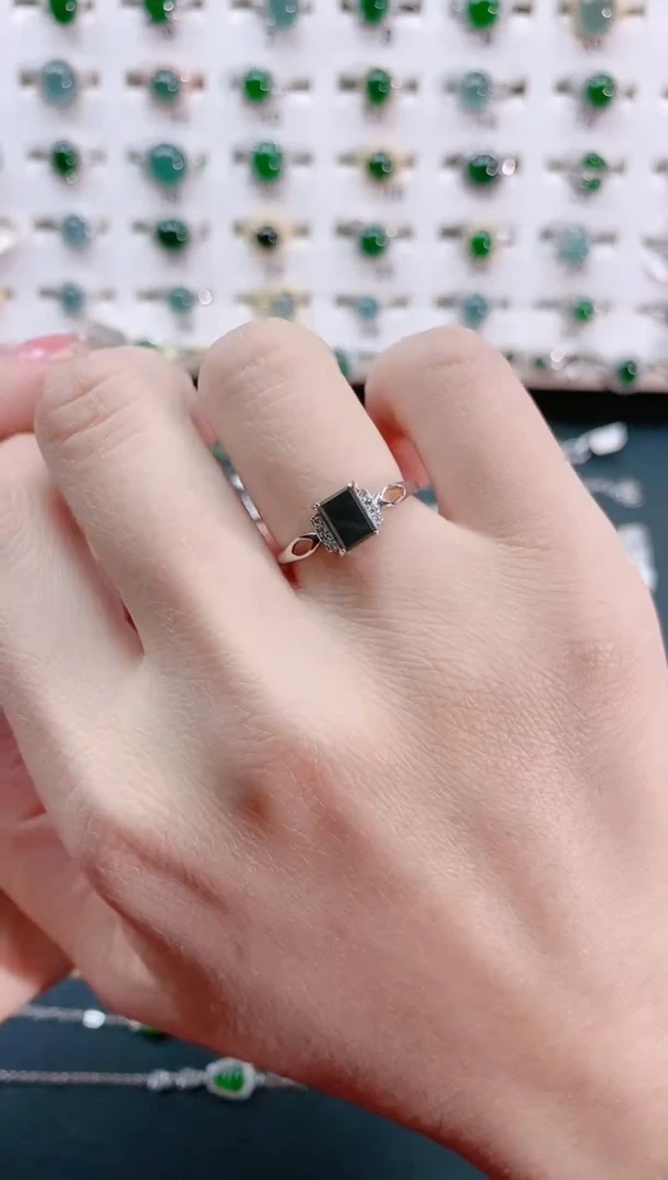 【闪购商品】翡翠戒指银S925镶嵌天然翡翠