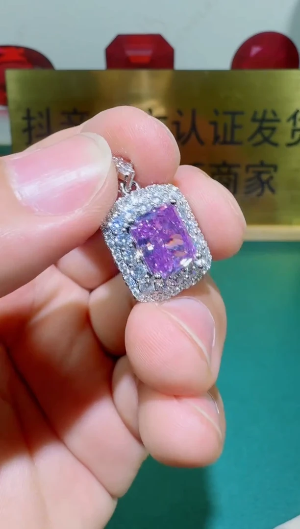 颈饰蓝宝石18K金镶嵌2