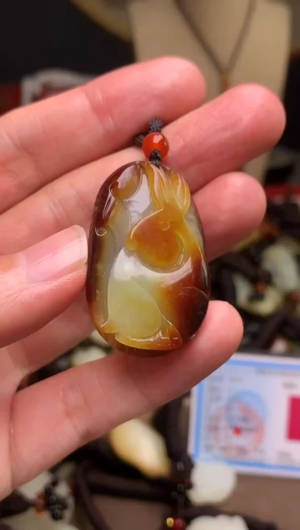 颈饰未镶嵌和田玉新疆料青海料清水和田玉吊坠