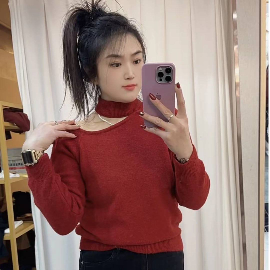 红衣俏家挂脖小心机毛衣