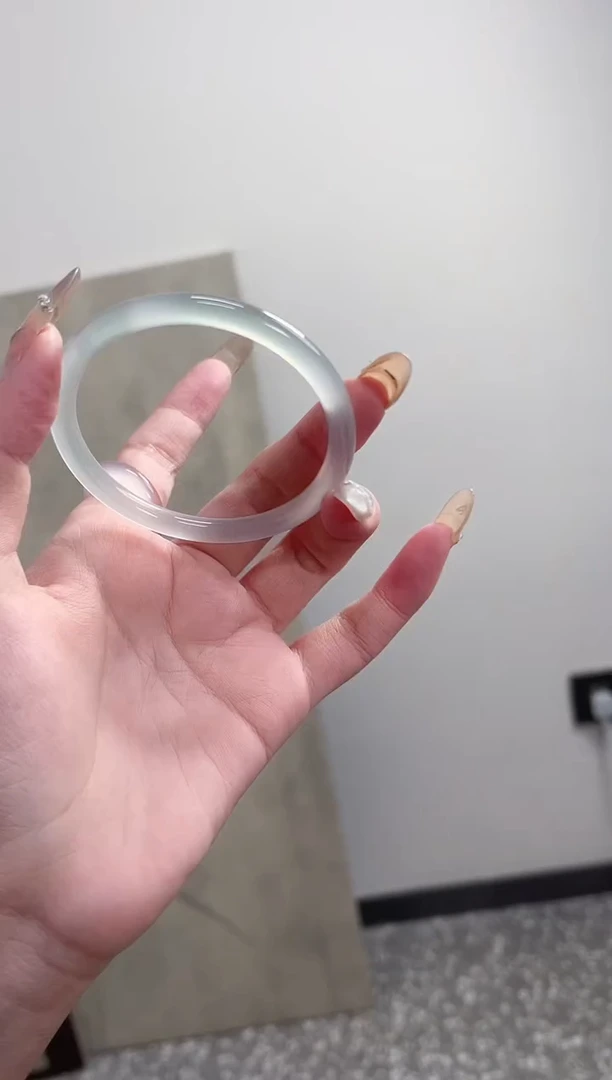 【闪购商品】玛瑙/玉髓手镯未镶嵌56-57圈