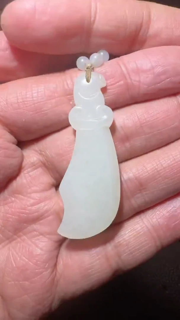 未镶嵌和田玉挂件和田玉