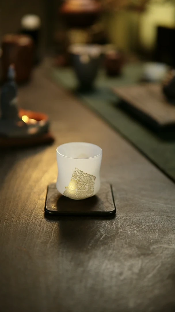 阿眠      沁白纯折腰杯