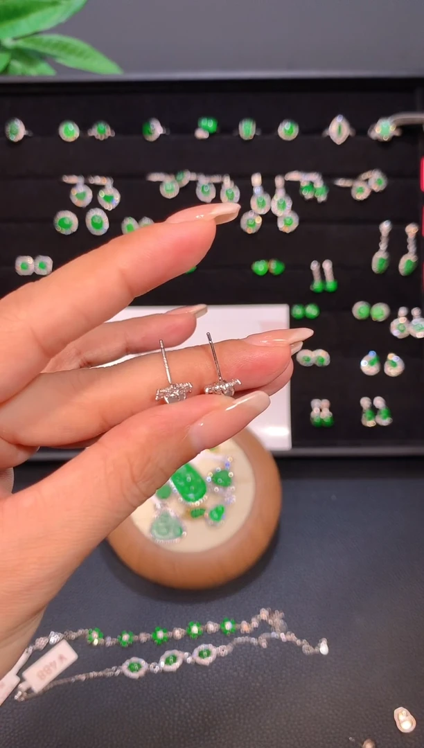 翡翠银S925镶嵌耳饰多样性