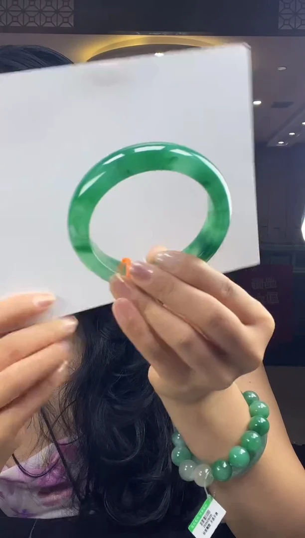 石英质玉手镯未镶嵌58