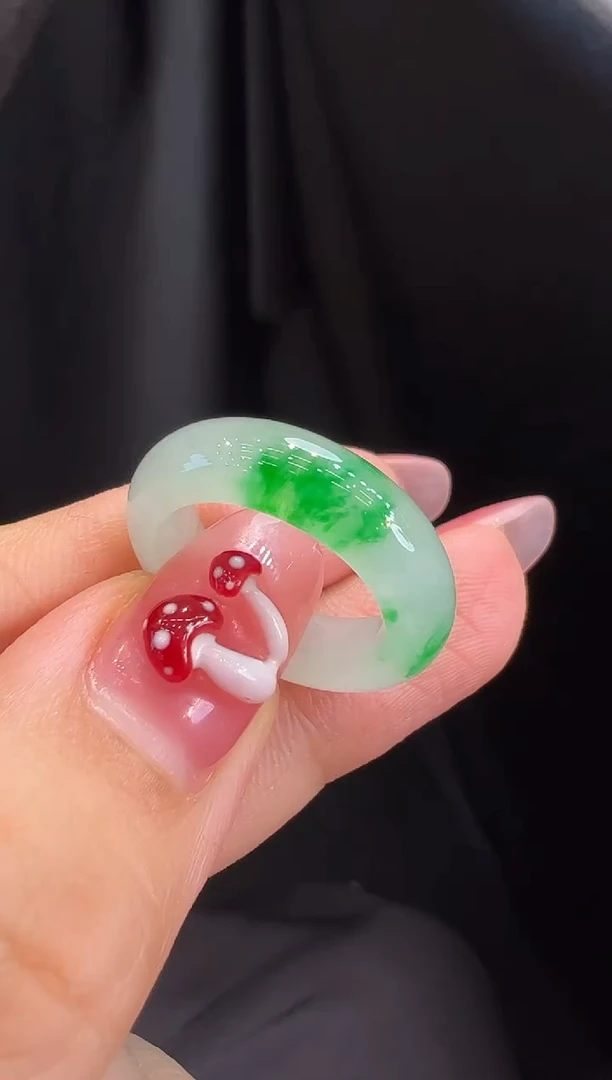 翡翠戒圈未镶嵌9圈口
