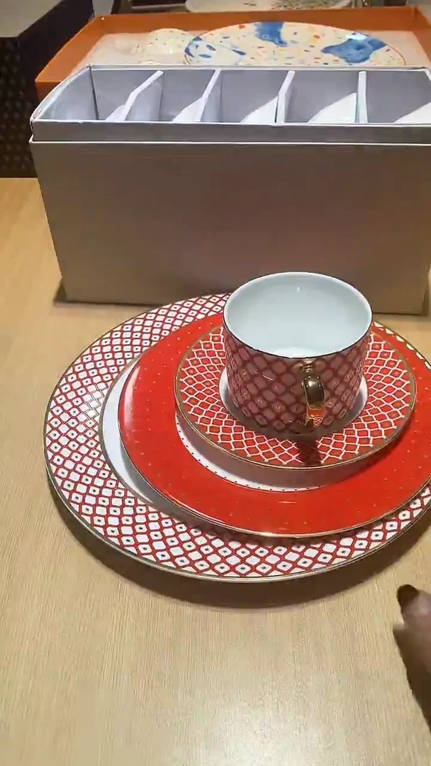 【闪购商品】瓷片锅碗瓢盆一件不剩