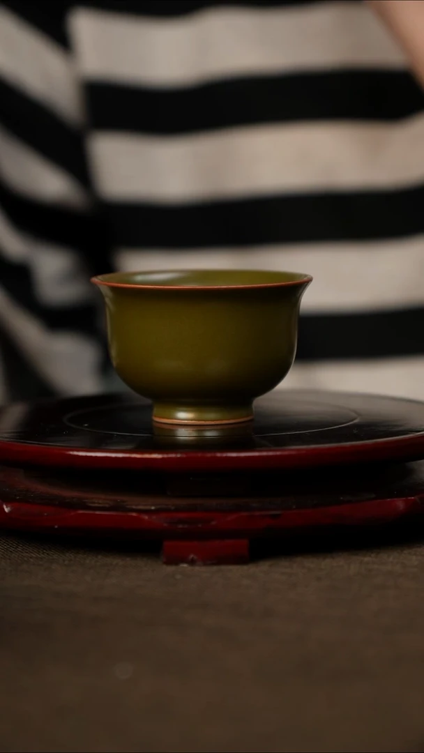 柴烧 黄金釉 小压手杯 无底款