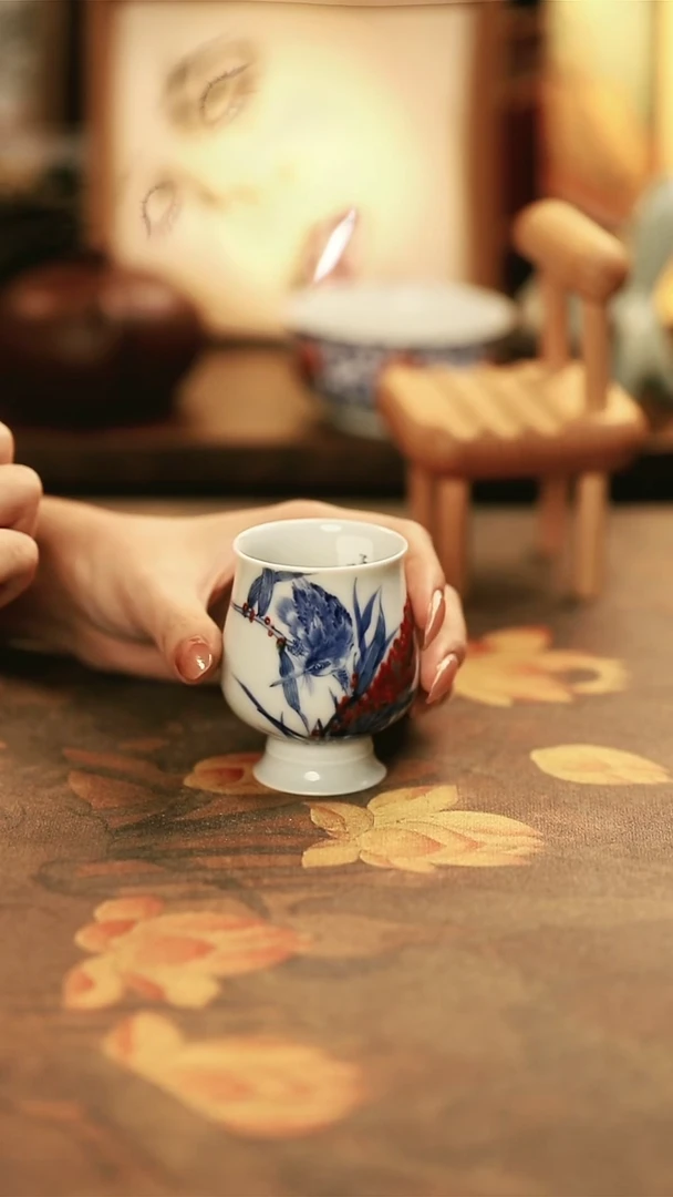 M2009/陶瓷青花釉里红单翠高足杯