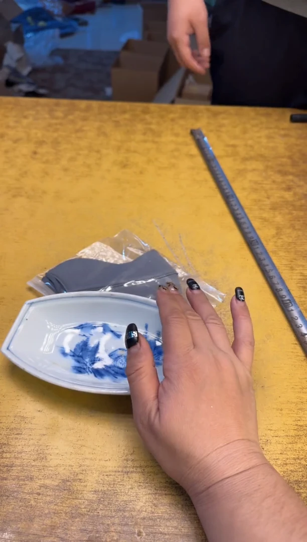 瓷器瓷器瑕疵破破152