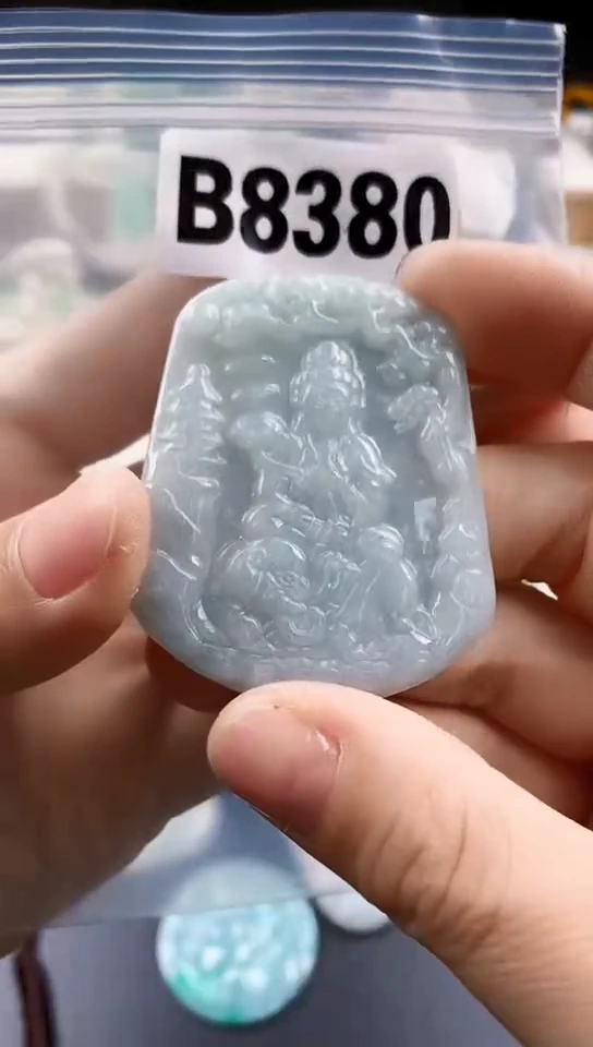 颈饰未镶嵌翡翠天然翡翠吊坠挂件