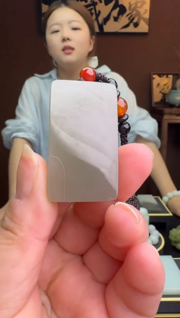 和田玉未镶嵌颈饰1