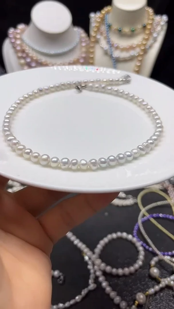 颈饰未镶嵌淡水珍珠多人
