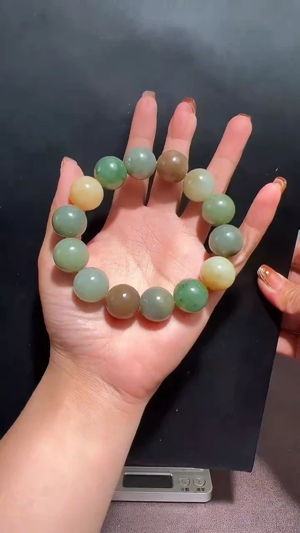 未镶嵌手串和田玉060和田玉手串多样性发一