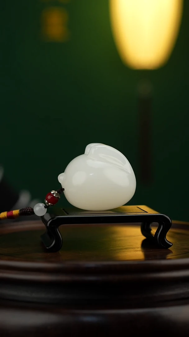 玉【前兔似锦】天然玉石手把件