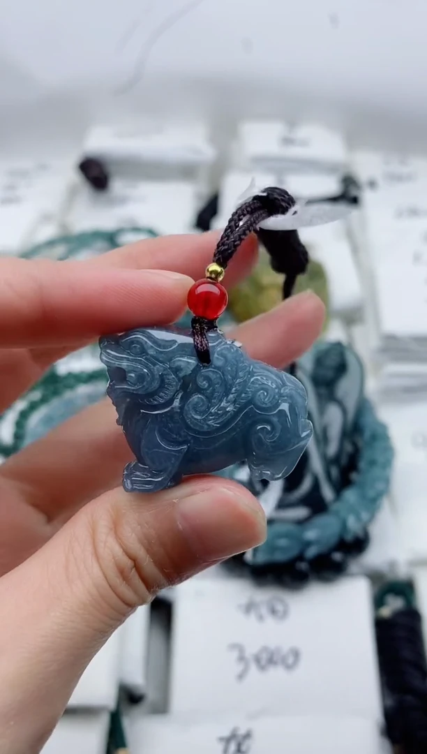 颈饰未镶嵌翡翠8