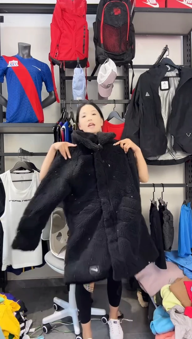 608编码 瑕疵款直播间过款为准 尺码m