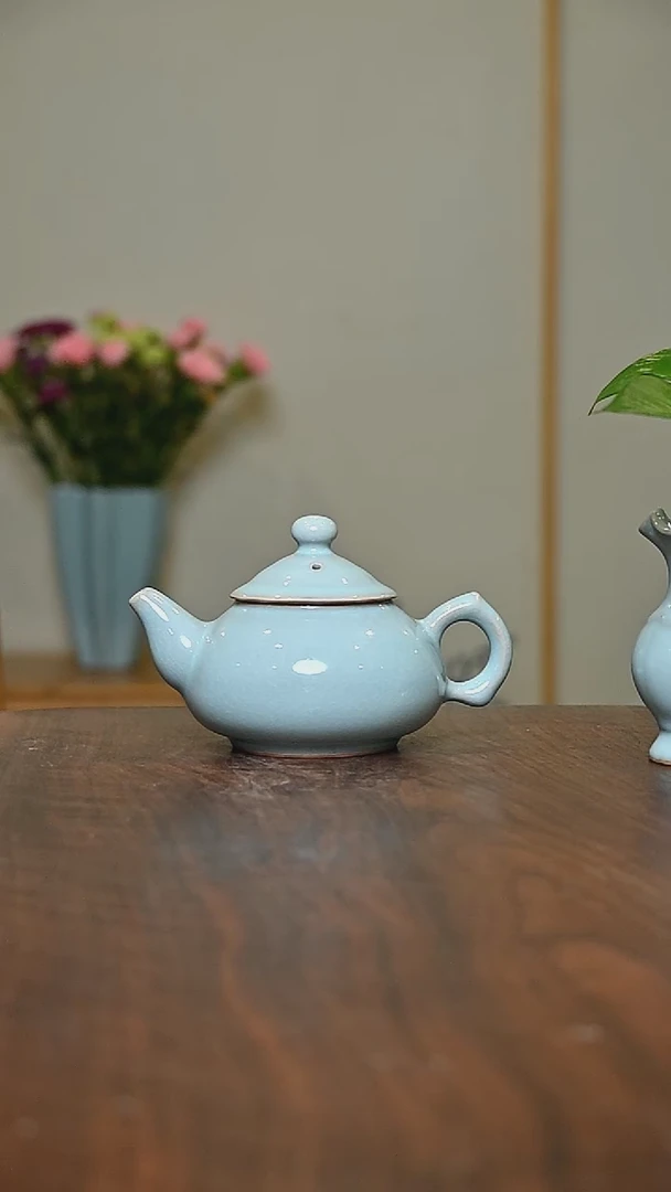 圆满如意壶 天青 微瑕 朱家汝窑款