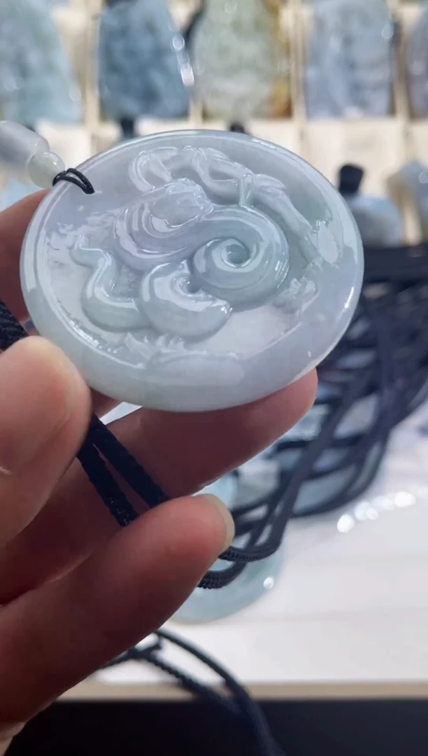 颈饰未镶嵌翡翠11/17/15