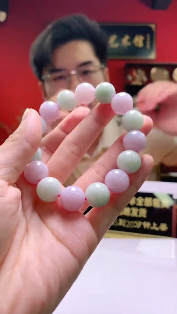 定制翡翠未镶嵌翡翠A货 多样性发其一