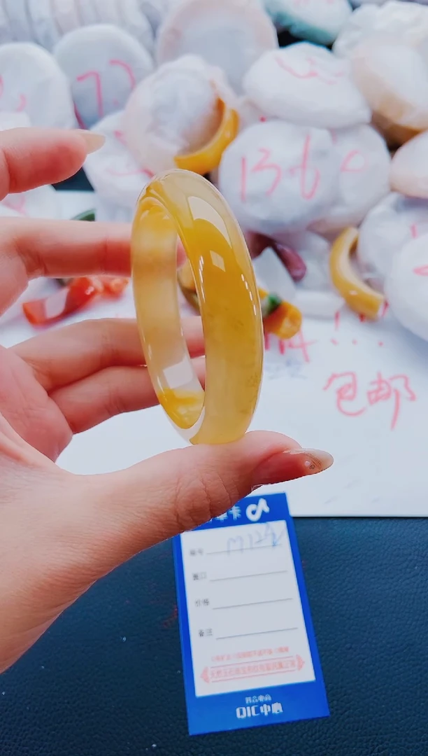 未镶嵌手镯石英质玉M122-54-55