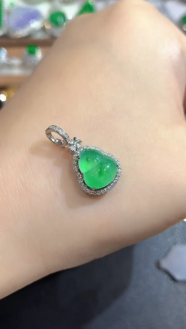 吊坠(不含链)18K金镶嵌翡翠33-吊坠