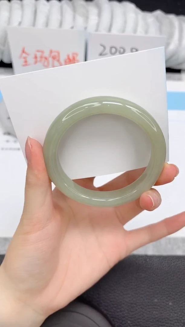 未镶嵌手镯石英质玉A23-56.3