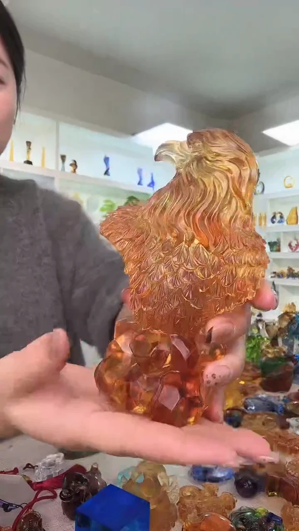 手工艺品琉璃老鹰