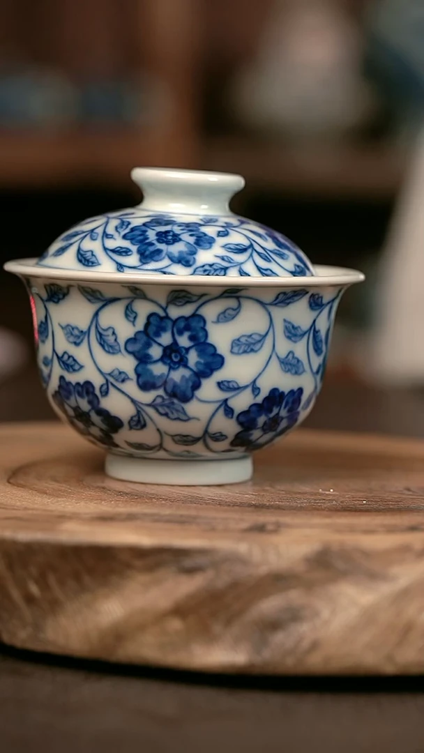 手绘 高温现代瓷 柴窑  有暇  缠枝花卉大布袋150C