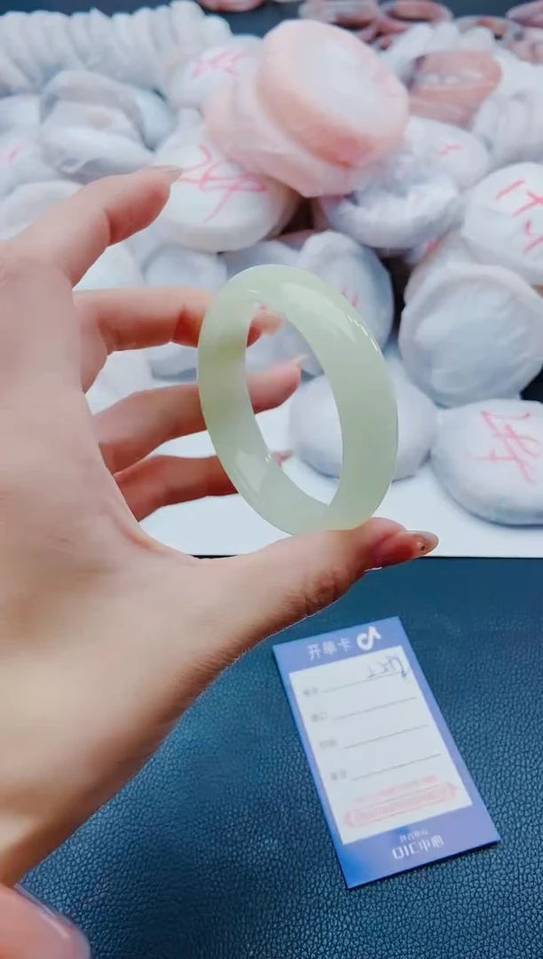 未镶嵌手镯石英质玉L252-57-58