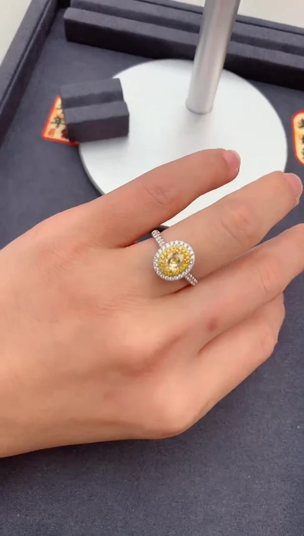 【闪购商品】钻石戒指/指环18K金镶嵌1ct黄钻戒指