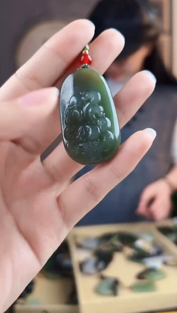 颈饰未镶嵌和田玉拍一发一，多样性发货