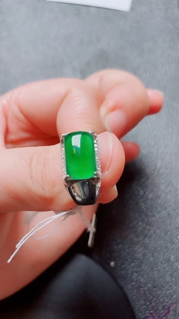 翡翠戒指银S925镶嵌翡翠