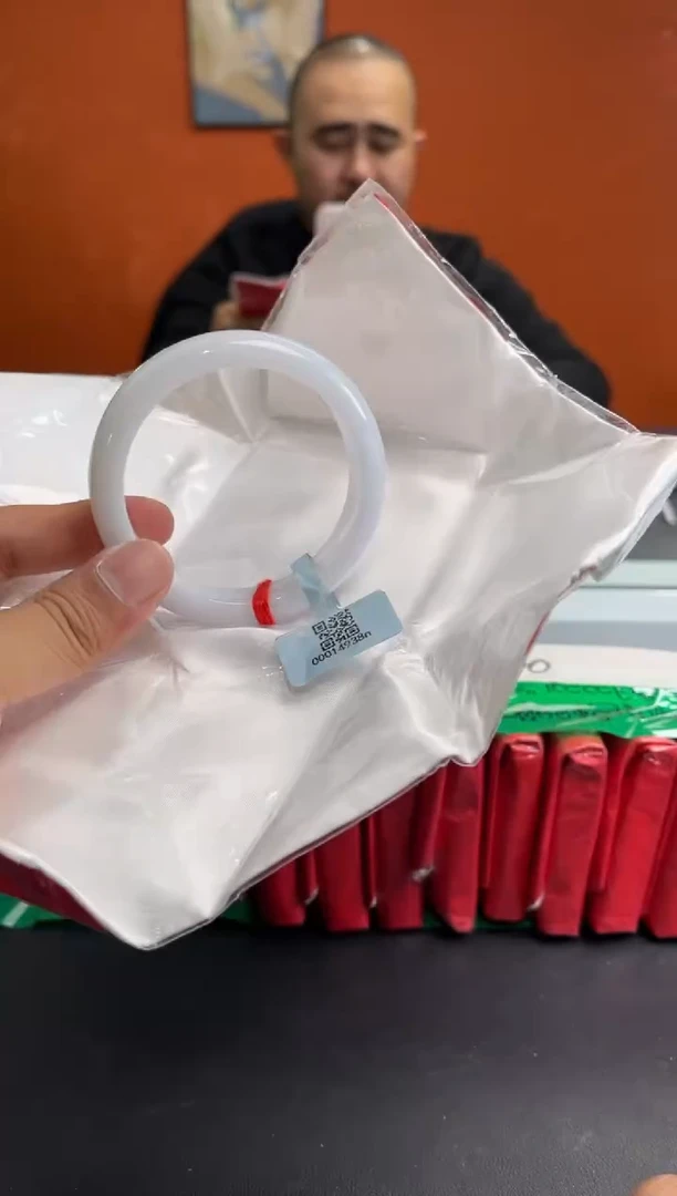 未镶嵌手镯翡翠5 58