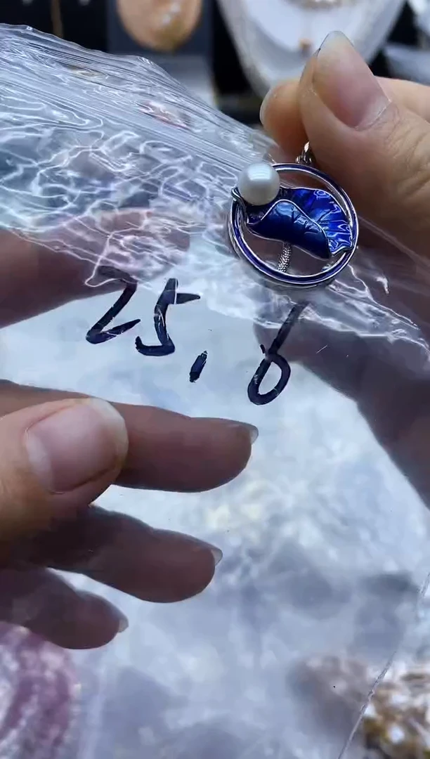 吊坠(不含链)未镶嵌淡水珍珠多样性发其一