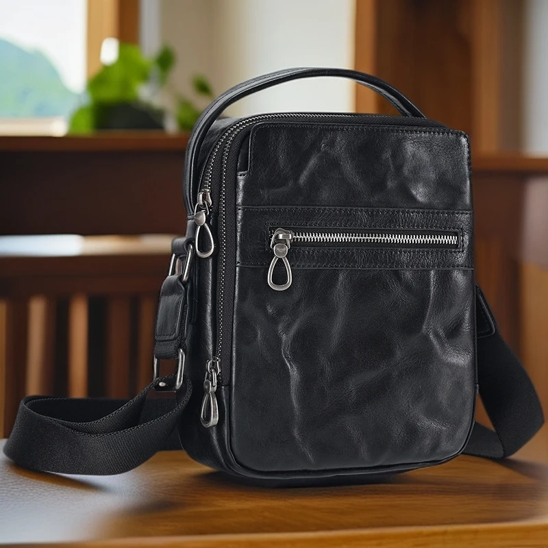 夏季真皮男士斜挎包潮牌皮包休闲小挎包背包牛皮高级感单肩包男包