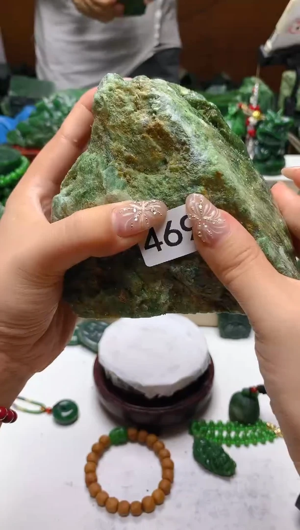 未镶嵌和田玉（碧玉）珠宝半成品1