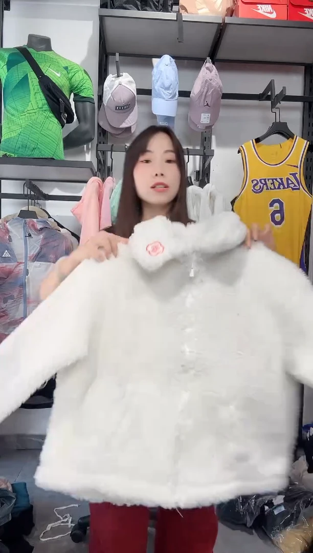 1741  编码 瑕疵款直播间过款为准 尺码