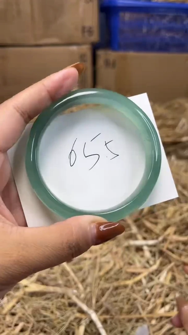 未镶嵌手镯石英质玉d-圈口65.5