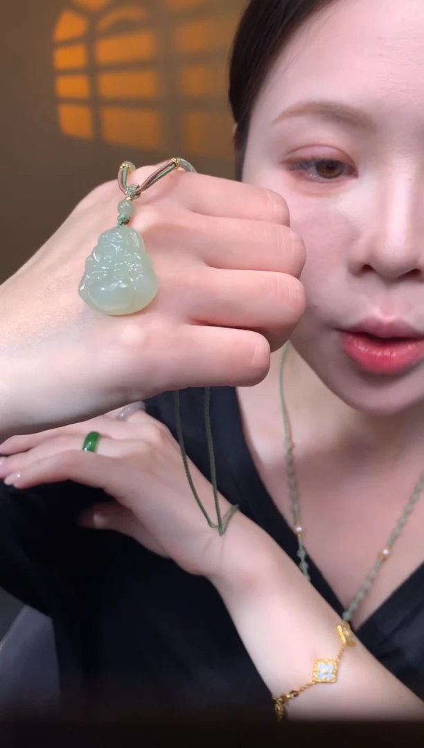 吊坠(赠链)合金和田玉天然和田玉25mm佛公吊坠多色多样性发一件