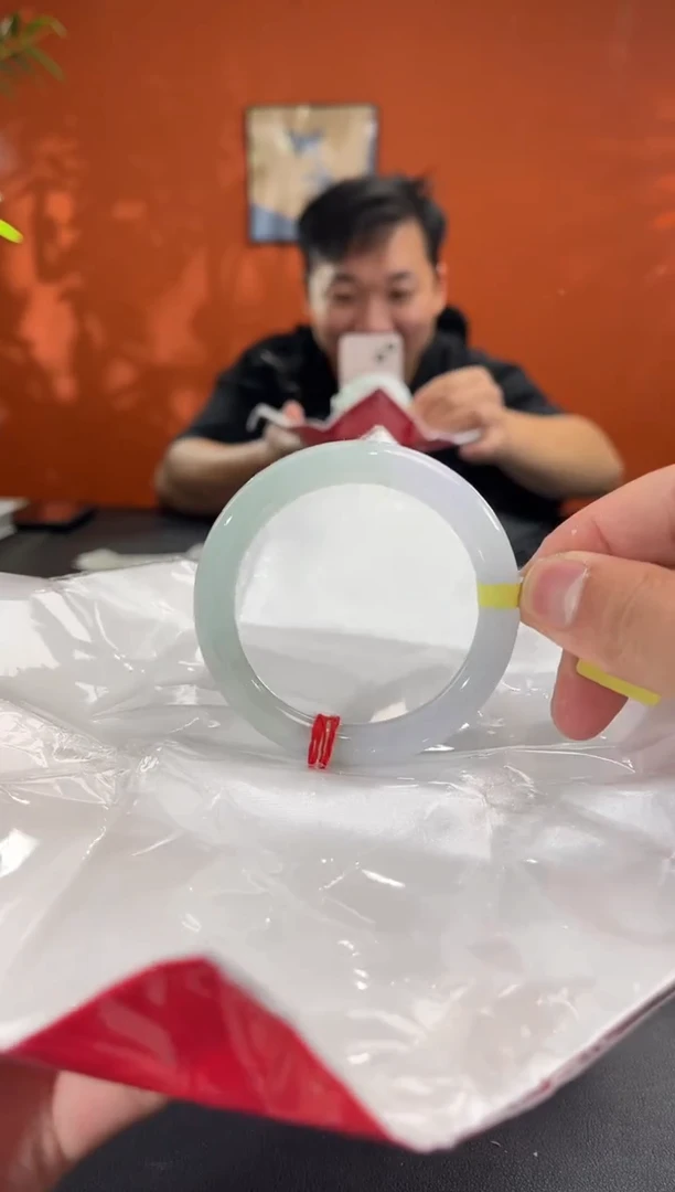 未镶嵌手镯翡翠10    52